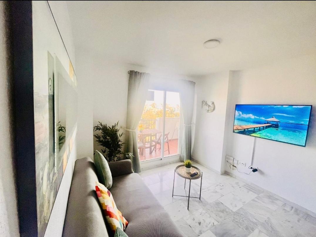 Two Bed, Two Bath Apartment With Sea Views - Angel De Miraflores Malaga Exterior photo