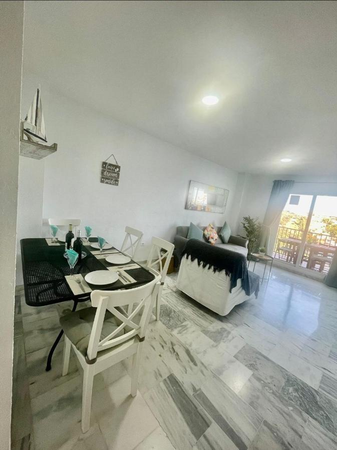 Two Bed, Two Bath Apartment With Sea Views - Angel De Miraflores Malaga Exterior photo